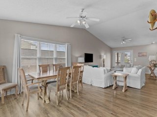 Life of Sea-Renity / 112 Burlington Street