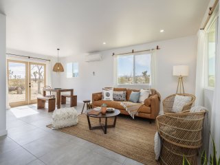 Mojave Mesa- Desert Views & Desert Style