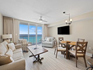 Pelican Beach 1108