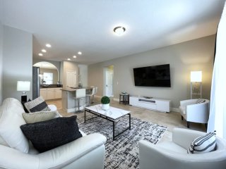 Gorgeous 5Bd Pool Spa Gm Solterra Resort-5262WW