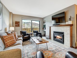 Remodeled 2Br Condo, Private balcony with Beaver Creek Mountain view