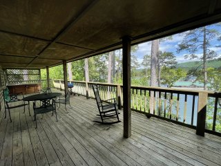 C8, Two bedroom, two bath log-sided, lake view luxury cottage with hot tub