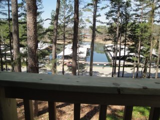 C4- Mountain Harbor two bedroom Lodge cottage