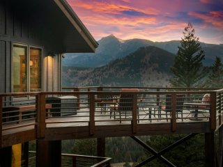 Moose Den Luxury Vacation Home at Windcliff