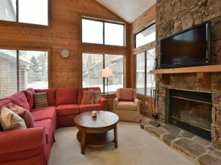 Seven Springs Sunridge 3 BR Condo, Sleeps 10!