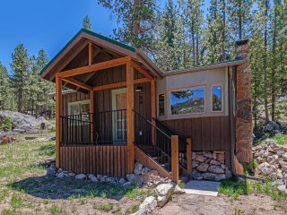 Niwot Cabin- Stay in Rocky Mountain National Park- Estes Park- 22-ZONE3298