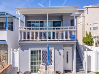 121 33rd St B | Heart of the Balboa Peninsula w/ Ocean Views From