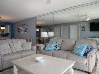 Pelican Beach 1612