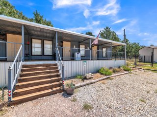 Waterfront Lodge- The Lodges at Fossil Creek Ranch