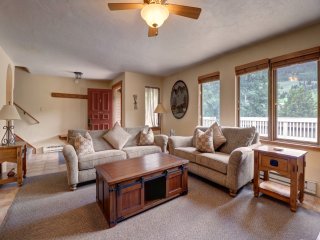 Ten Mile Haus A-6 2Br 2Ba