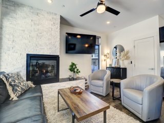 River West 611