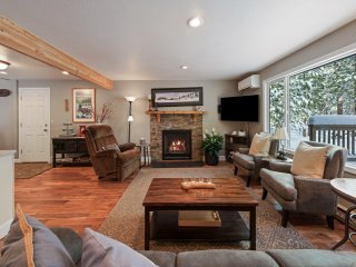 8 East Butte