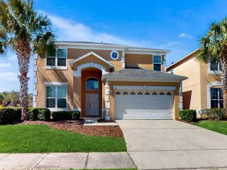 Spectacular 7 BR, 4.5 BA Retreat with Pool (166)