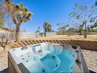 Starlight Ranch- Hot tub, Fire Pit &amp; Grill