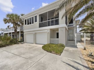Ocean View 3 Bedroom Home- Pet Friendly