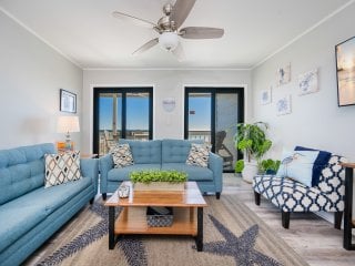 Regatta Condominiums 106B