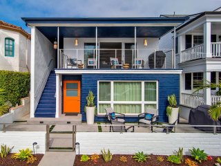 122.5 Marine | Balboa Island Beauty – Updated Upper Unit Retreat