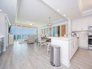 Phoenix Gulf Towers 1005