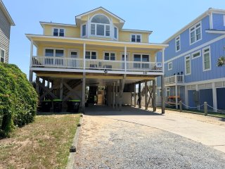 Summer Sandcastle / 715 Ocean Blvd West