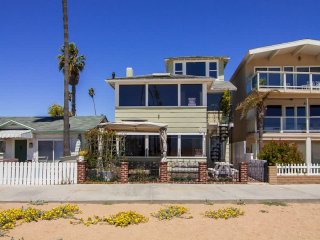  1002 E. Oceanfront | Biggest Oceanfront in Newport Sleeps 20