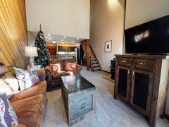 Snowcreek III 415 Gorgeous Mountain Views, Remodeled with Washer Dryer