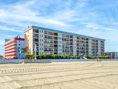 Ocean Hideaway 404