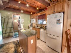 CYH0604- Sky Chalet