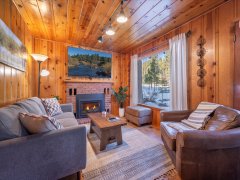 Midiron Golf Cabin